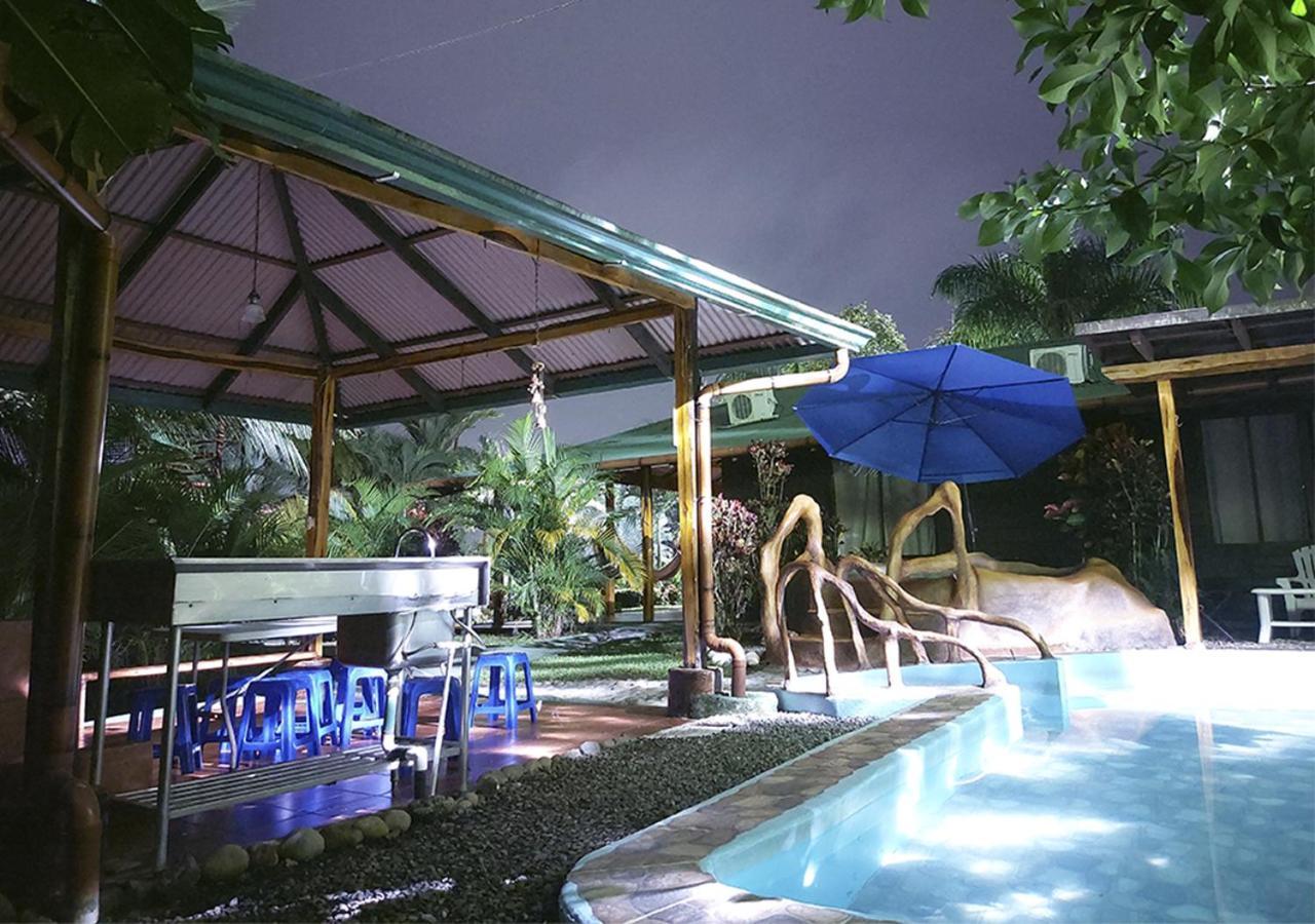 Cabanas Rio Escondido En ラ・フォルトゥナ エクステリア 写真