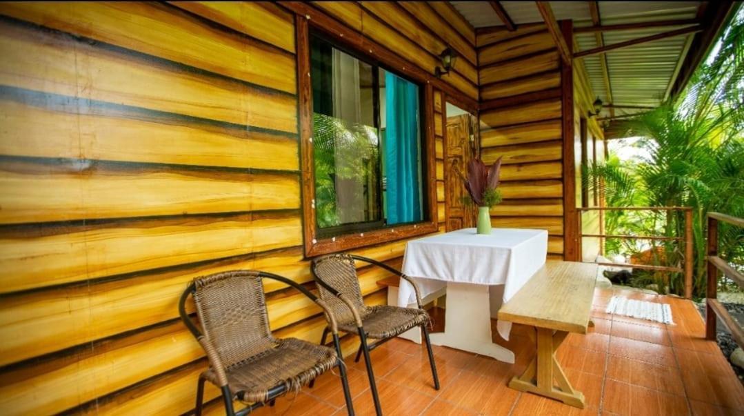 Cabanas Rio Escondido En ラ・フォルトゥナ エクステリア 写真