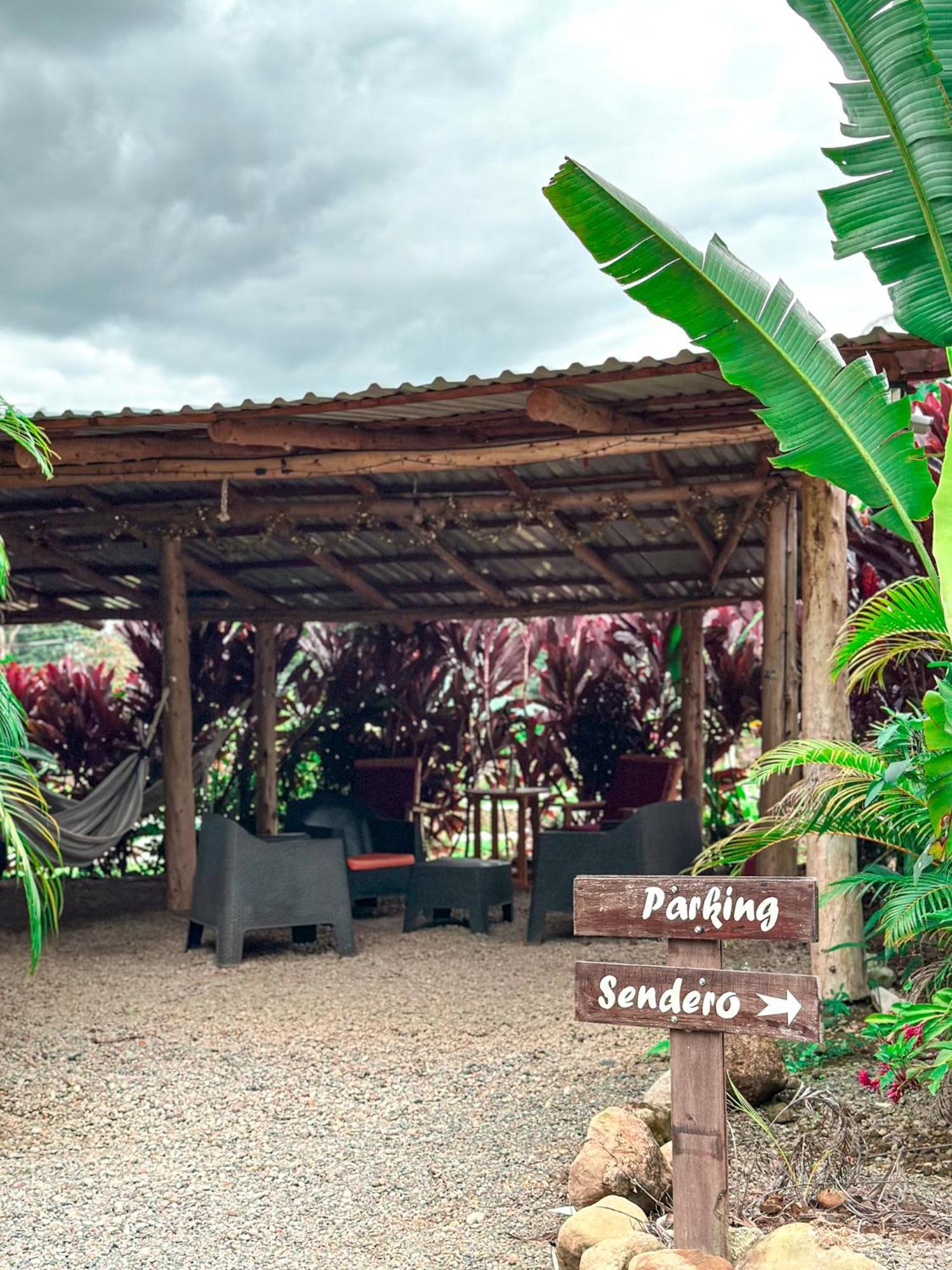 Cabanas Rio Escondido En ラ・フォルトゥナ エクステリア 写真