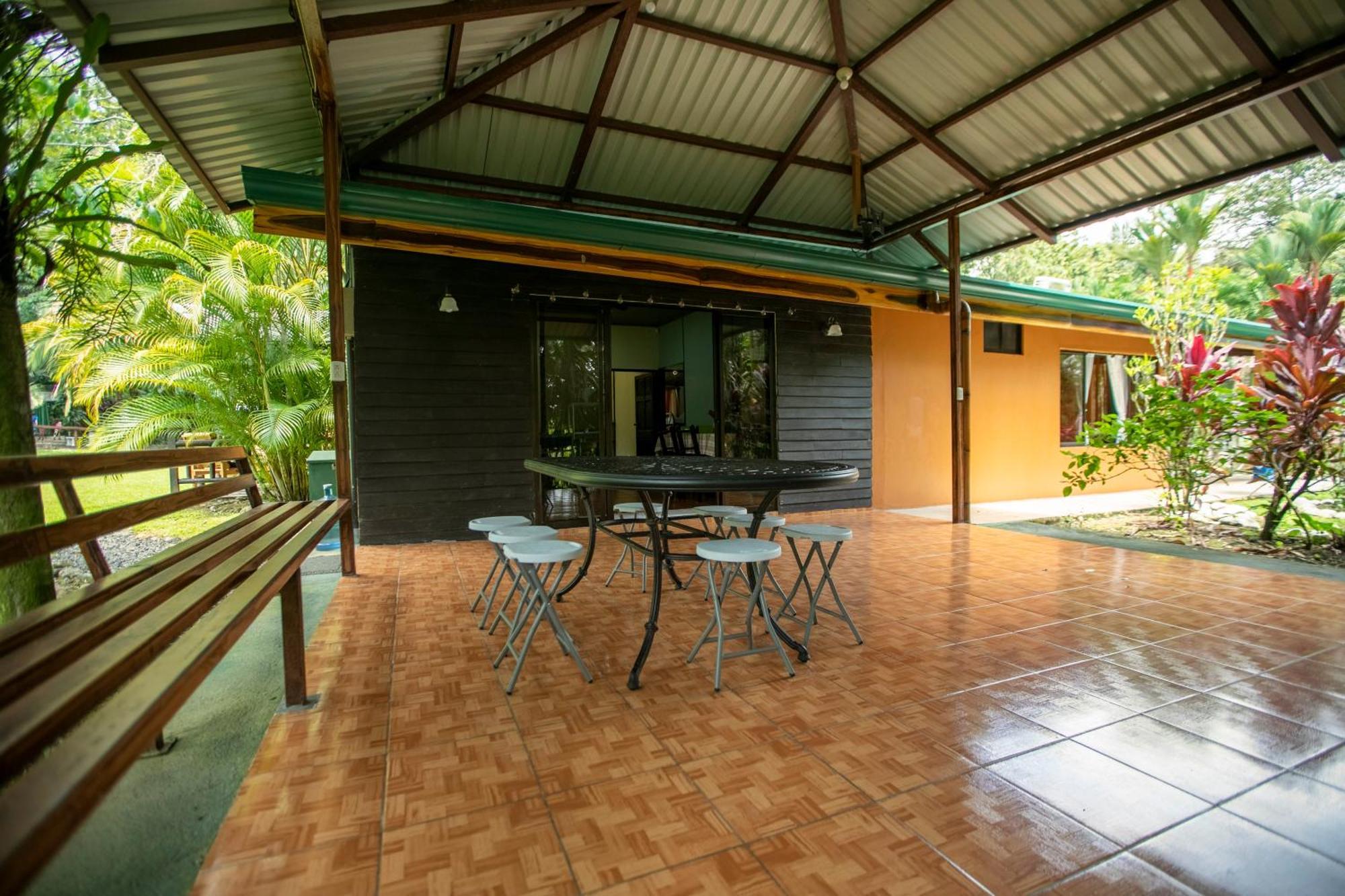 Cabanas Rio Escondido En ラ・フォルトゥナ エクステリア 写真